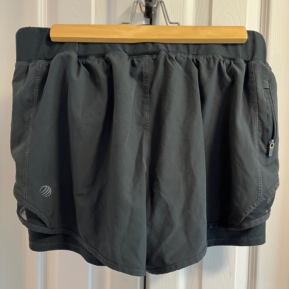 (2/$60) MPG lined Athletic Run Shorts. - Picture 3 of 11